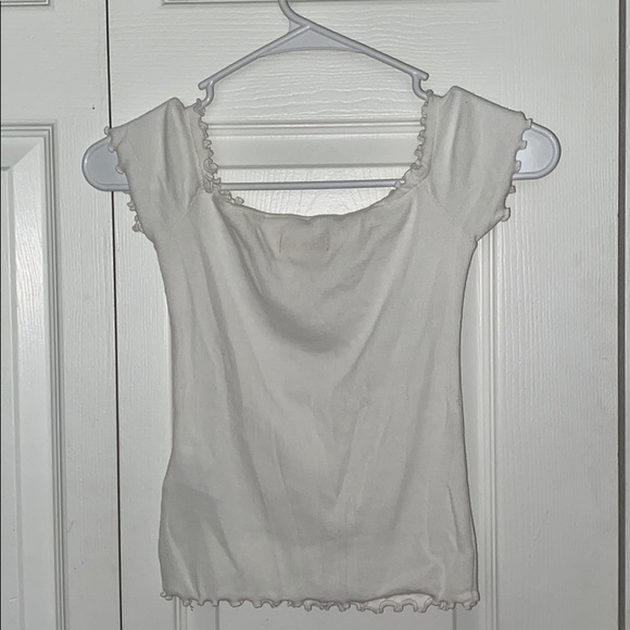 Off the Shoulder Top - Picture 2 of 2